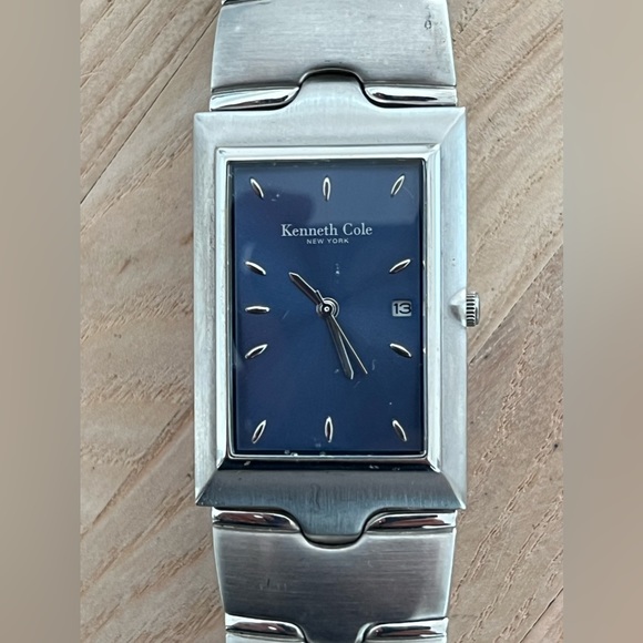 Kenneth Cole NY Men’s Watch Blue Rectangular Dial Stainless Bracelet Date Window - Picture 5 of 12